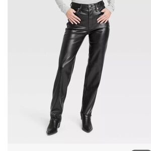 Universal Thread Black Faux Leather straight Leg Pants. Size 00R. New w/o tag